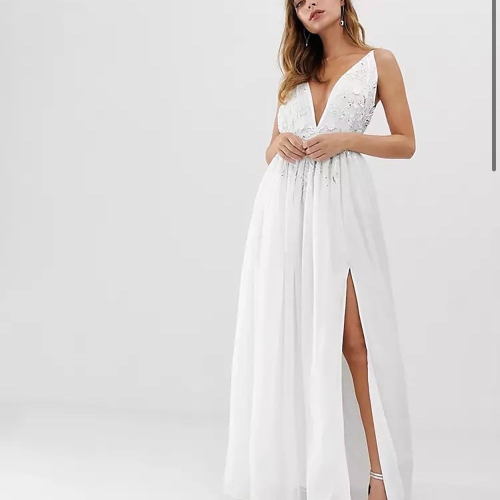 Dolly & Delicious Petite Embellished Maxi Dress size 2